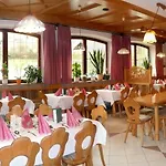 Hotel Hotel-gasthof Zum Oberen Wirt