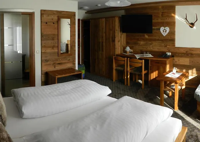 Hotel Hotel-gasthof Zum Oberen Wirt 3*