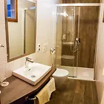 Hotel-gasthof Zum Oberen Wirt רוגן