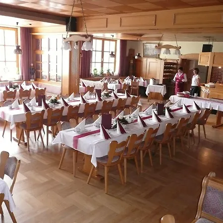 Hotel-gasthof Zum Oberen Wirt 3*
