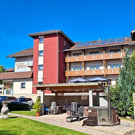 Hotel-gasthof Zum Oberen Wirt מלון רוגן