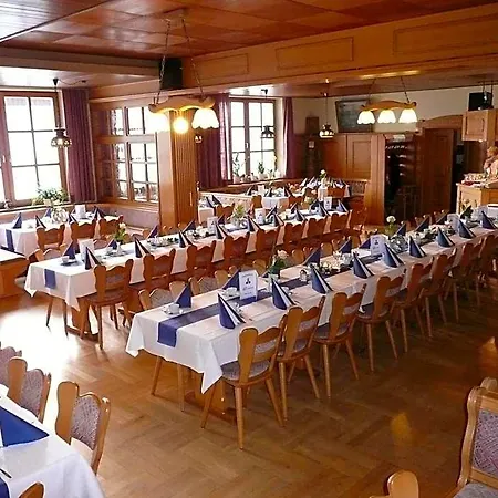 מלון Hotel-gasthof Zum Oberen Wirt רוגן