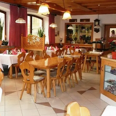 Hotel-gasthof Zum Oberen Wirt 3*