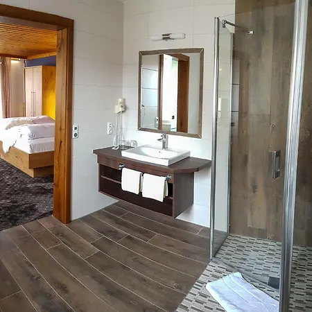 Hotel-gasthof Zum Oberen Wirt Hotell Regen